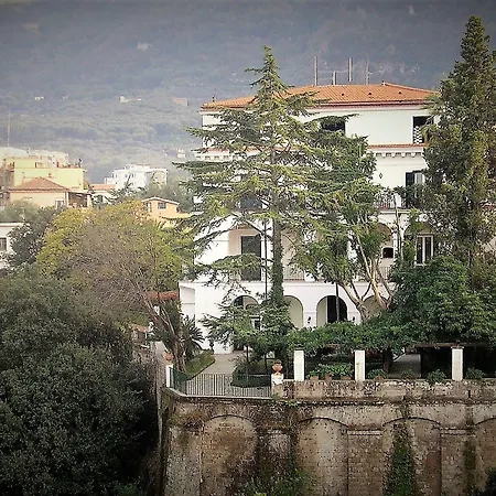 Relais La Rupe 4*